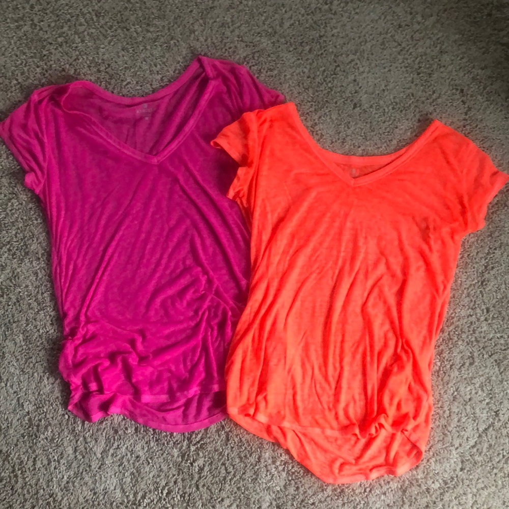 Bundle of 2 athleta burn out v neck tees.